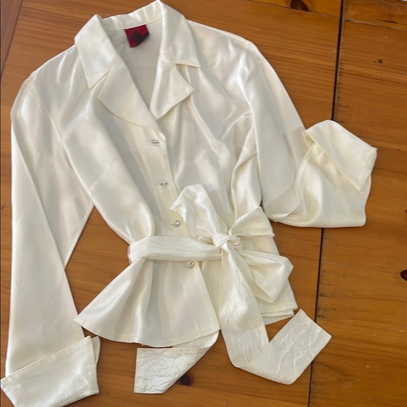 White Button Down Shirt by JS Collections with Cuffed Sleeves Size 12 - Picture 8 of 8